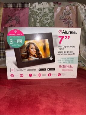 Aluratek WiFi Digital Photo Frame!